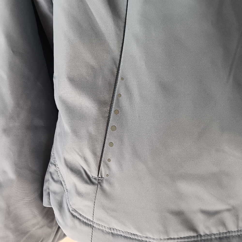 Aasics Jacket Fleece Lined Heat Retaining Warmth Reflective Hood Blue Medium - Picture 6 of 15
